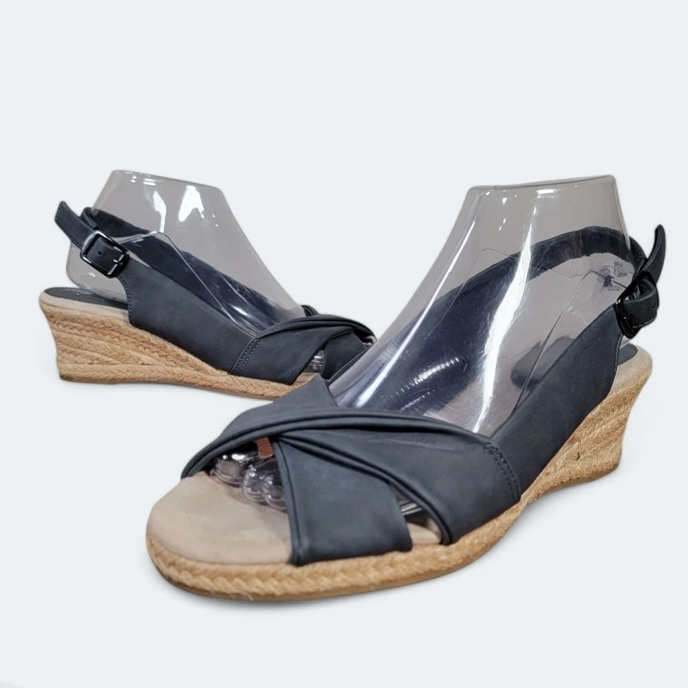 Easy Street Women's Wedge Espadrilles Sandals Size 8 Sling Back Faux Leather